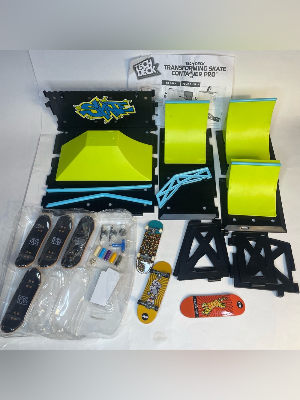 Tech Deck Transforming SK8 Container Pro Set + Skates Skatepark (Incomplete)